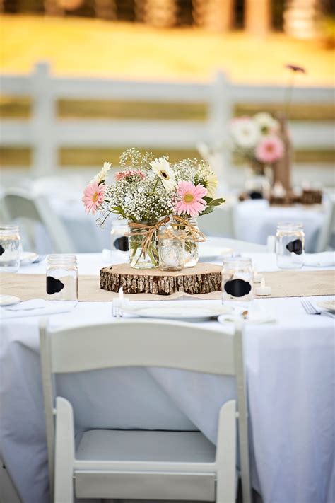 wooden rounds for centerpieces